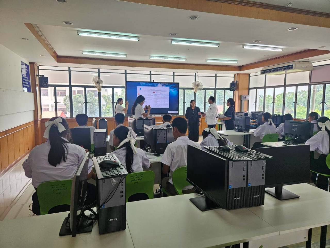LINE_ALBUM_เยี่ยมชมการสอนโรงเรียนโชคเพชร 11.08.2569_260820_4.jpg